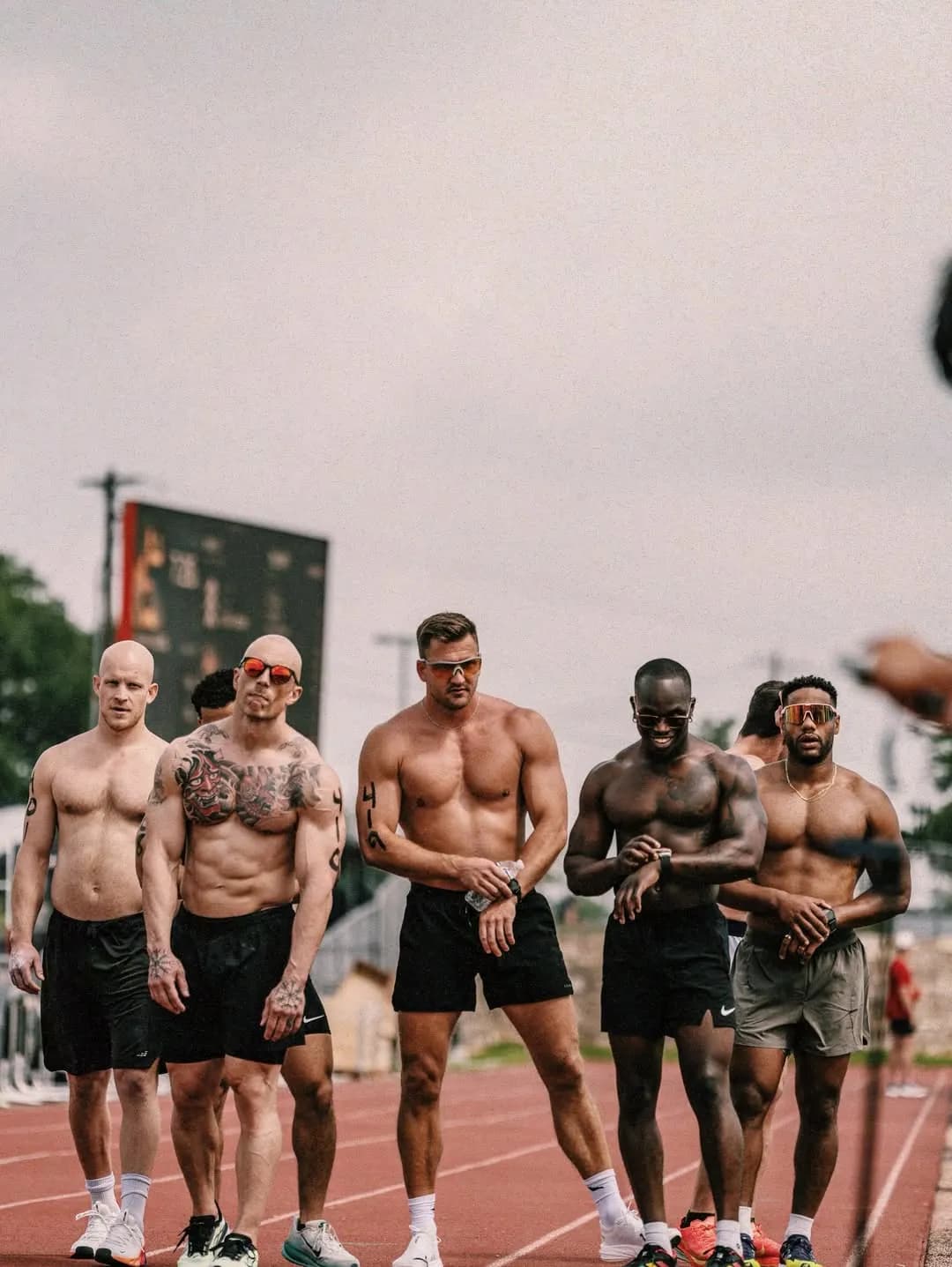 Athlètes à l'entraînement sur la piste